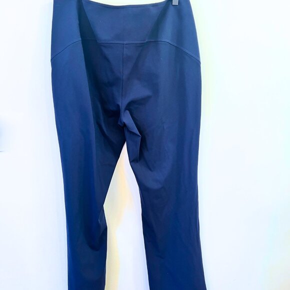 Lululemon Smooth Fit Pull-On High-Rise Pants navy size 14 - Picture 4 of 6